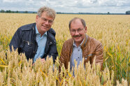 AELF-Chef Dr. Reinhard Bader und Kreisobmann Karlheinz Götz